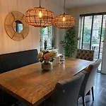 Wellness Bosboerderij De Goudsberg Met Hottub En Sauna