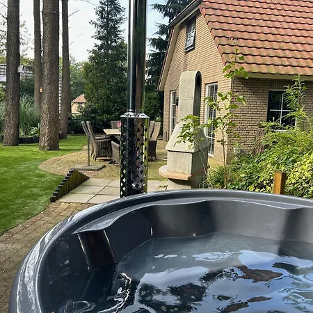 Bosboerderij De Goudsberg Met Hottub In Tuin * Lunteren