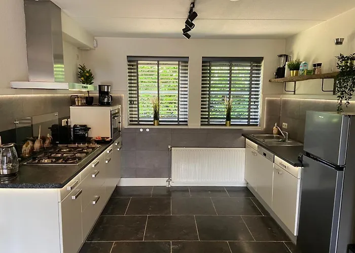 Vakantiehuis Bosboerderij De Goudsberg Met Hottub In Tuin