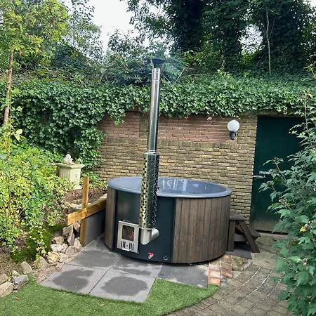 Wellness Bosboerderij De Goudsberg Met Hottub En Sauna